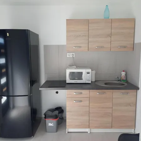 Bb64 Apartmanhaz Бекешчаба Екстер'єр фото