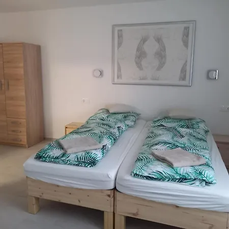 Bb64 Apartmanhaz Бекешчаба Екстер'єр фото
