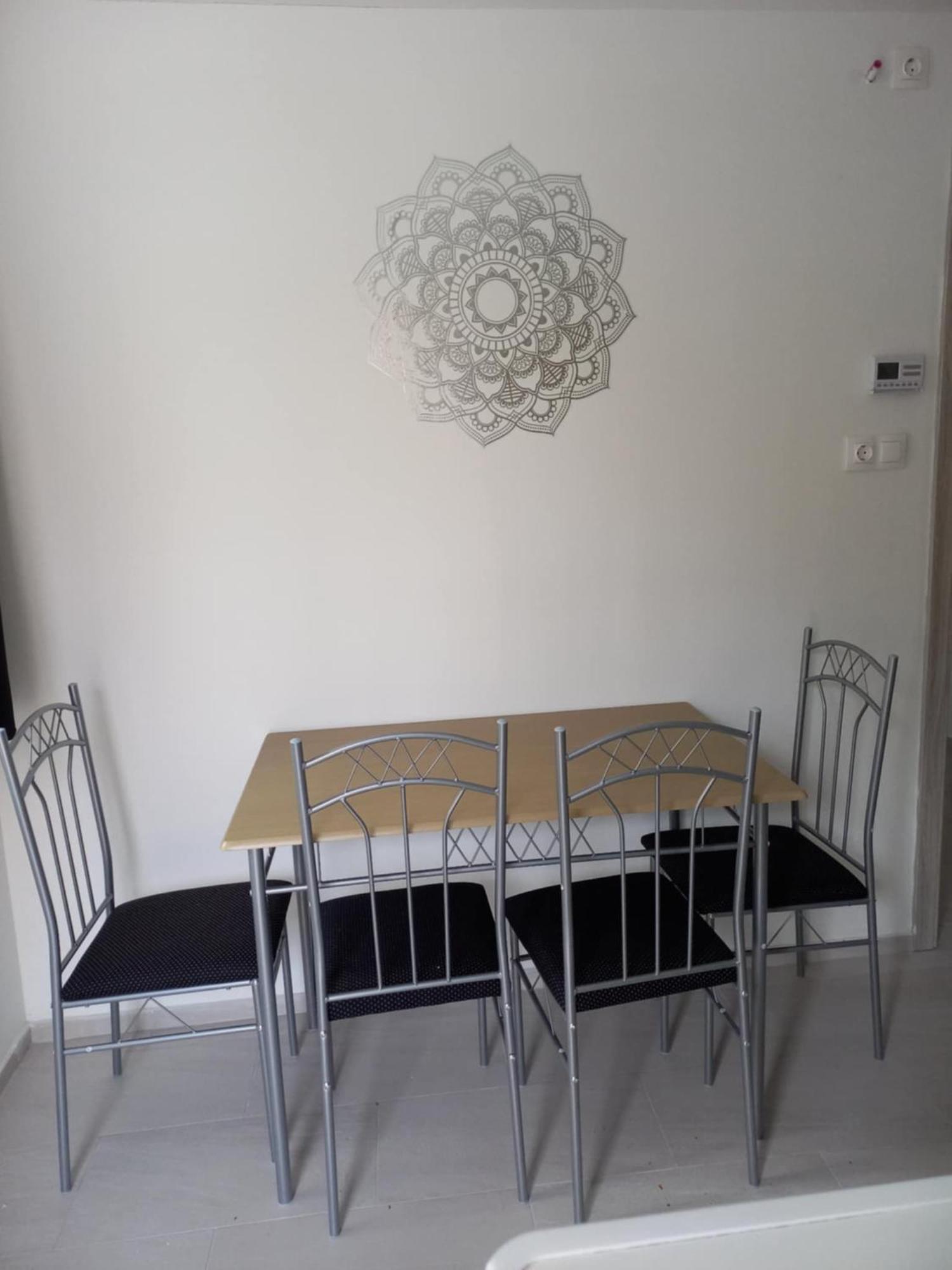 Bb64 Apartmanhaz *