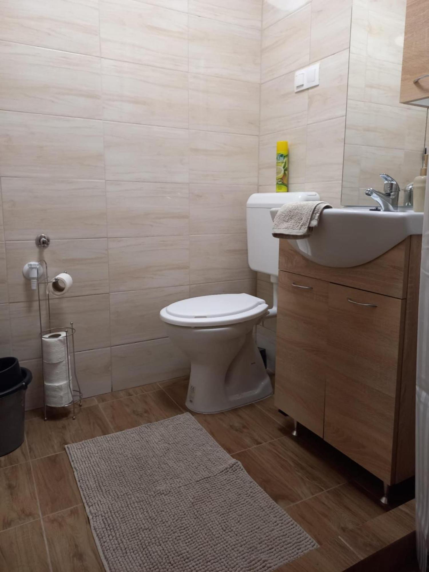 Bb64 Apartmanhaz