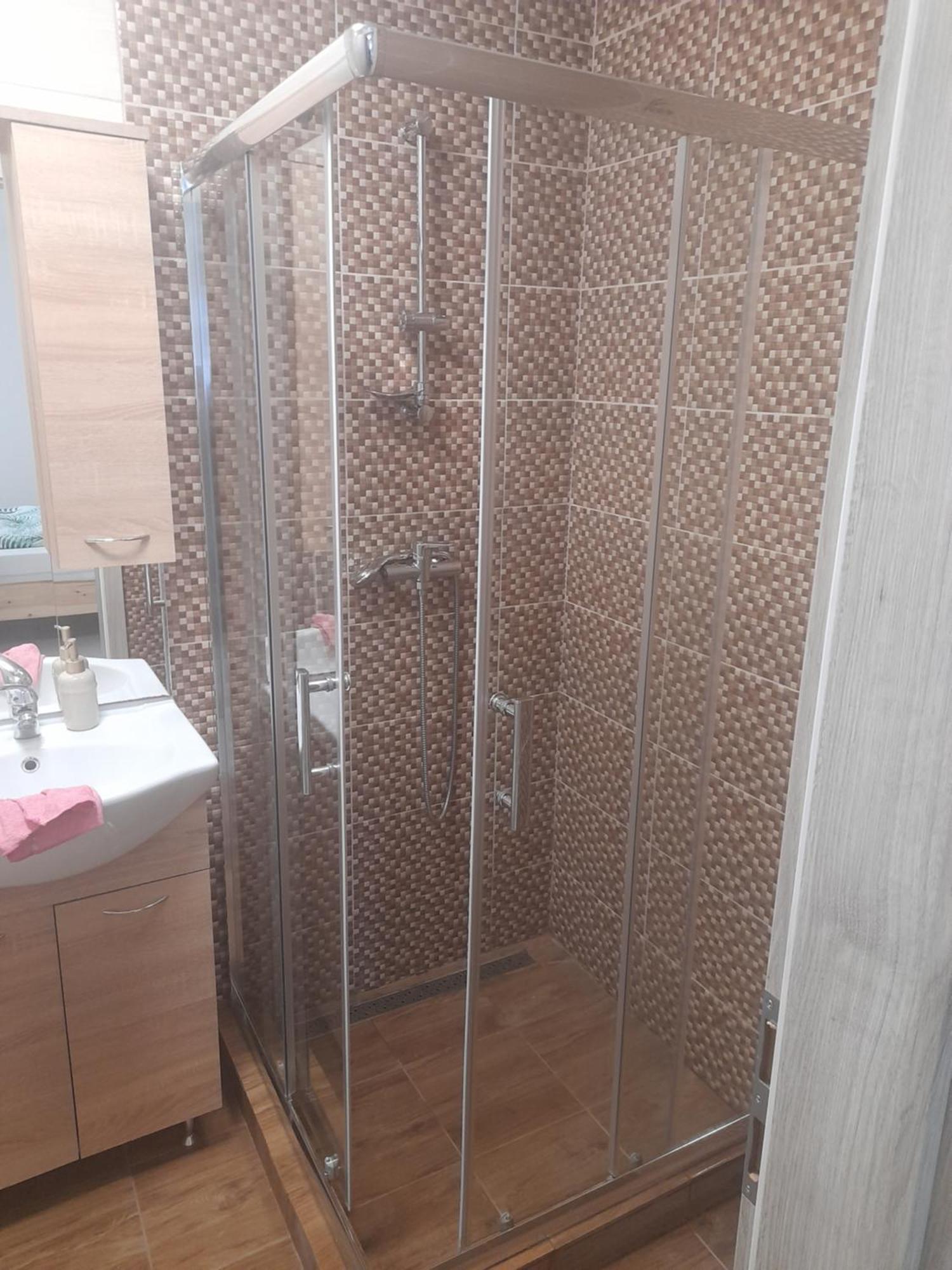 Apartment Bb64 Apartmanhaz Bekescsaba